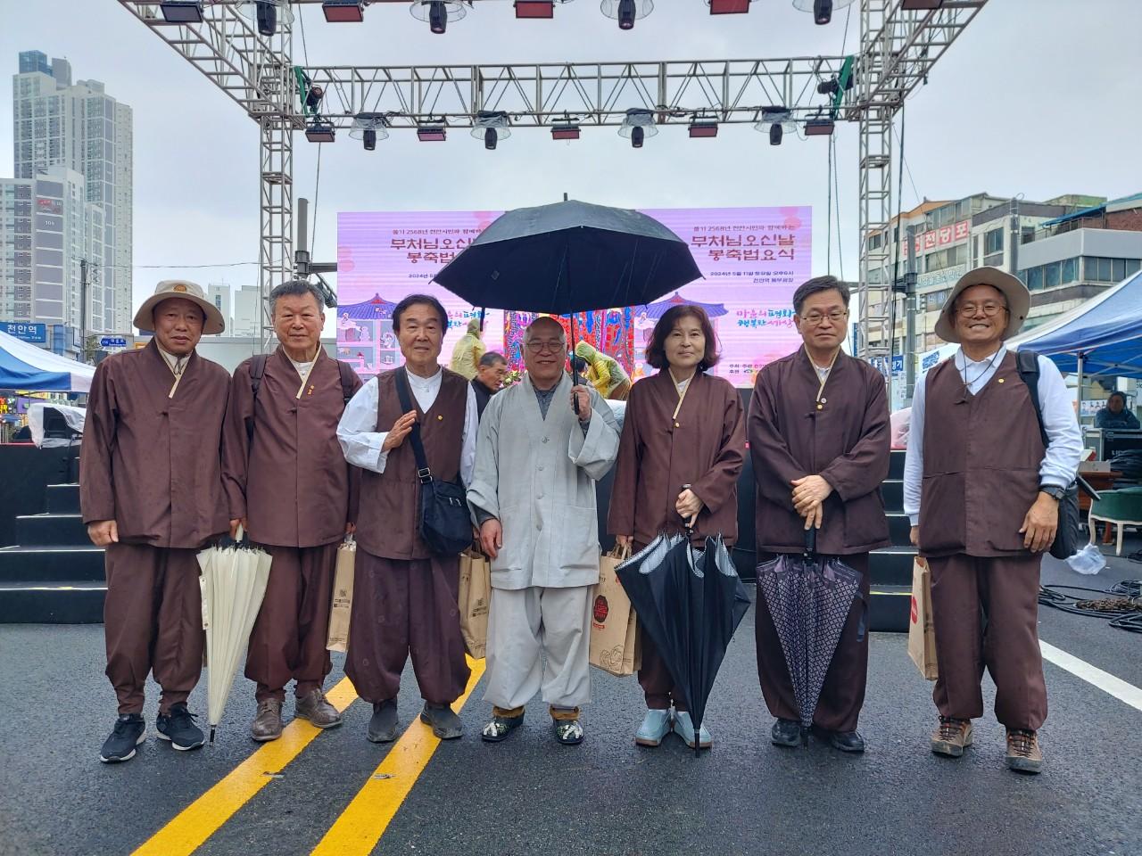 2024. 5.11 천안사암연합회 봉축법요식 및 제등행렬 9.jpg